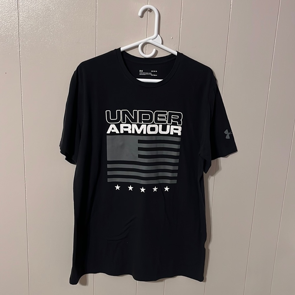 Under Armour American Flag T Shirt Size: Large